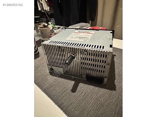 Vehicle Parts / Automotive Equipment / Audio & Video Systems / Music Player