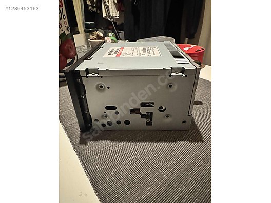 Vehicle Parts / Automotive Equipment / Audio & Video Systems / Music Player