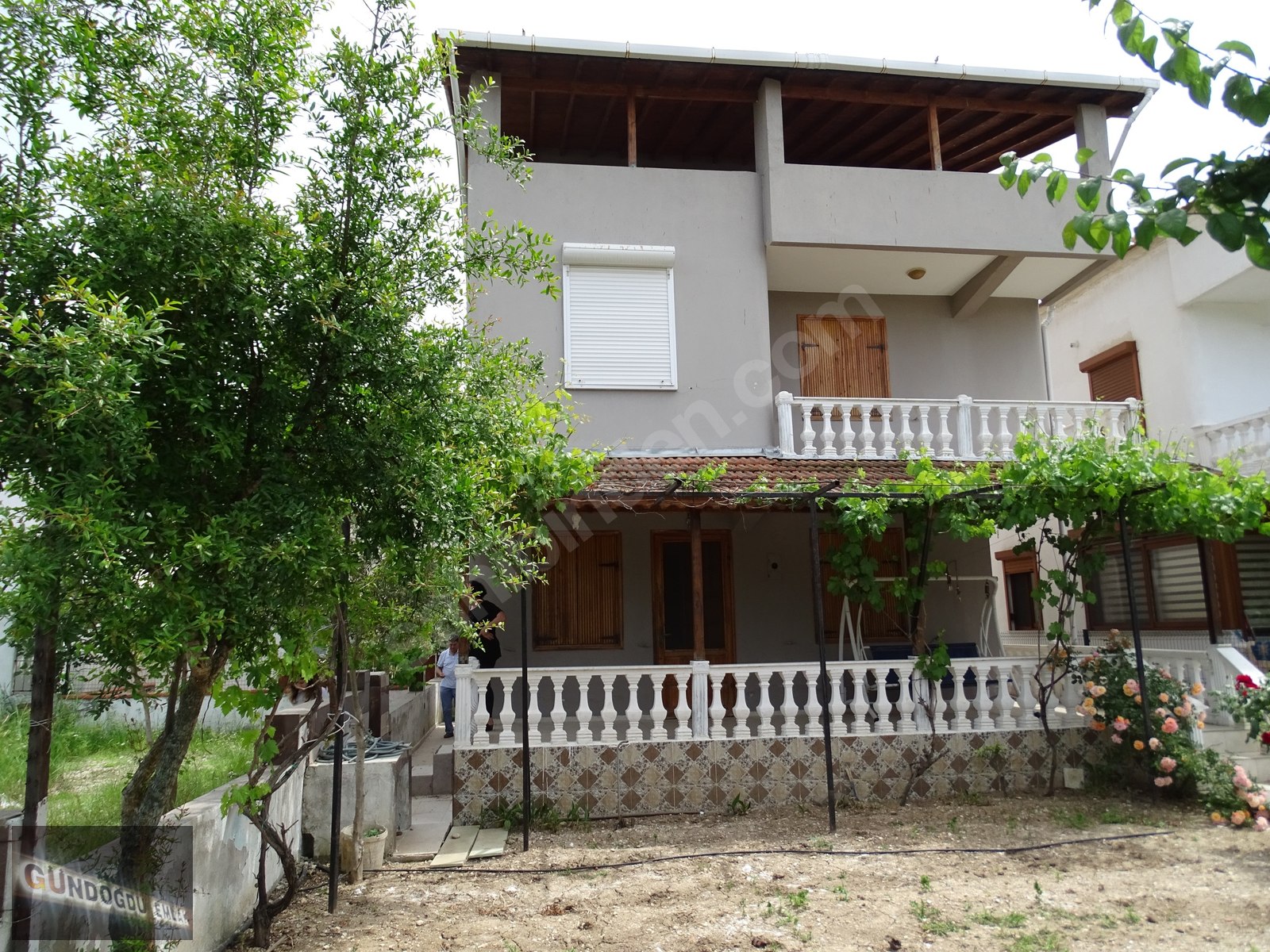 URLA TORASAN DENİZE YAKIN SATILIK TRİPLEKS VİLLA Satılık Villa