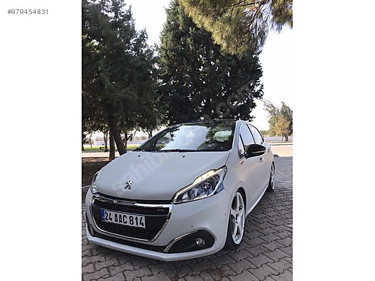 peugeot 208 1 2 puretech puretech gt line sahibinden hatasiz boyasiz dusuk km 208 gt line at sahibinden com 979454831