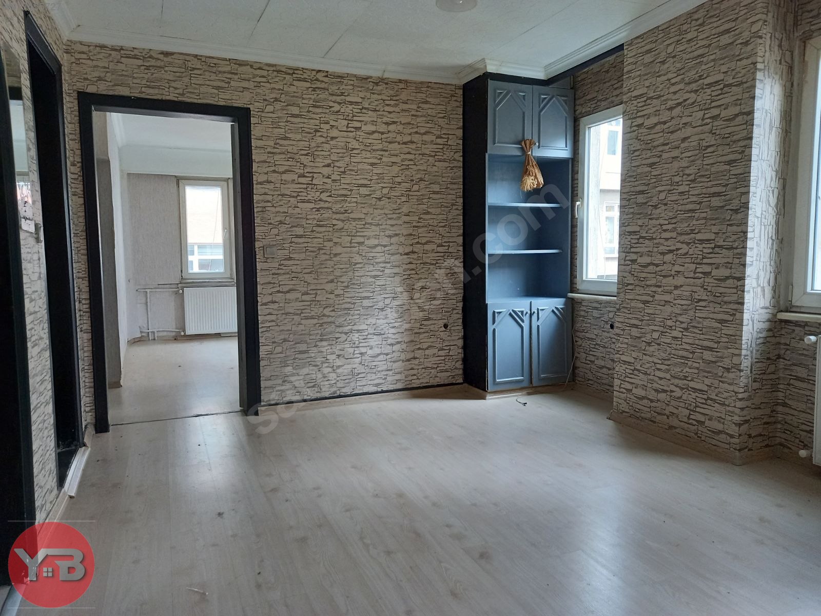 For Sale / Flat / Kadıköy rıhtımda satılık daire işyeri at sahibinden
