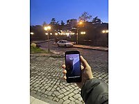 ACİL SATILIK İPHONE SE 2020 64 GB PİL 100(PAZARLIK YOK)