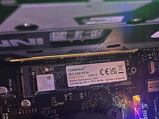 Used & Brand New Items / Computers / Desktops / Desktop Components / Solid State Drive