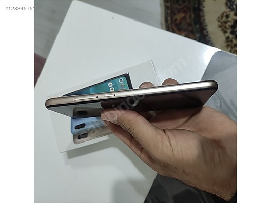 Used & Brand New Items / Cell Phones & Accessories / Cell Phones / Xiaomi / Mi A2 Lite (Redmi 6 Pro)