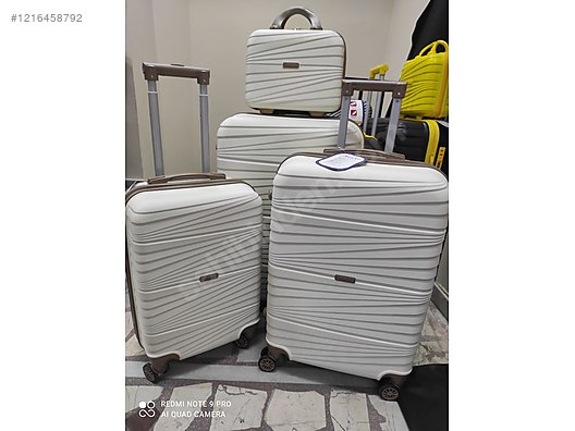 Used & Brand New Items / Clothing & Accessories / Suitcases & Luggage / Set