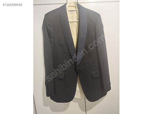 Used & Brand New Items / Clothing & Accessories / Men / Clothing / Suits