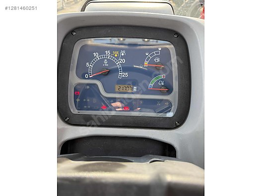 Machinery / Agricultural Machines / Tractors / New Holland / TT4.55