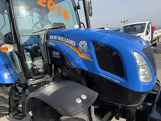 Machinery / Agricultural Machines / Tractors / New Holland / TT4.55