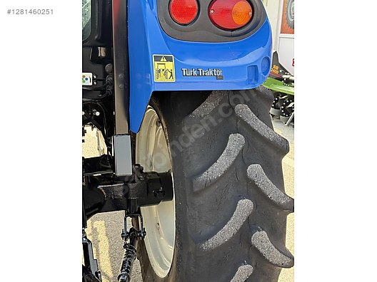 Machinery / Agricultural Machines / Tractors / New Holland / TT4.55