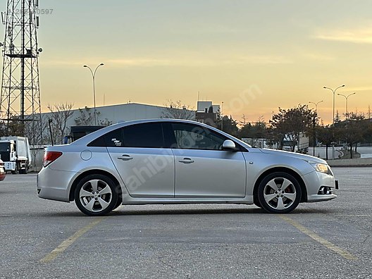 Vasıta / Otomobil / Chevrolet / Cruze / 1.6 / LS
