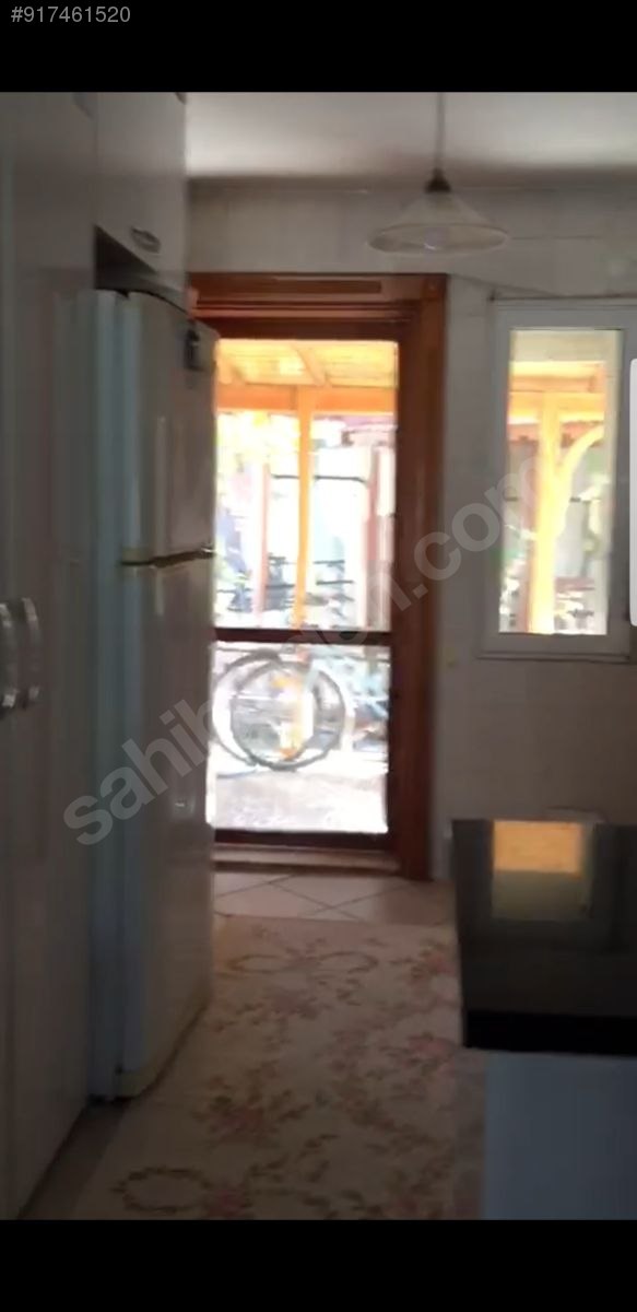 Yeni foça merkezde triplex sezonluk kiralık yazlık bahçeli Kiralık