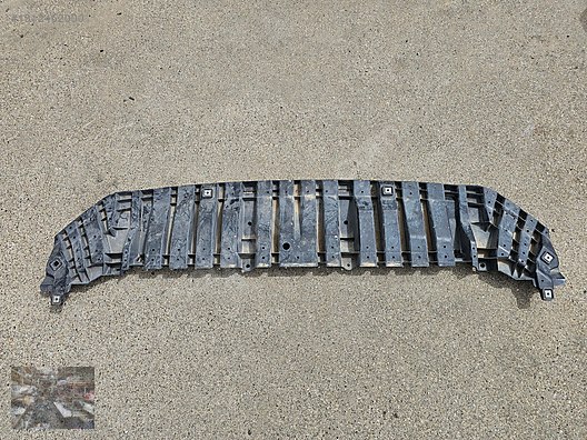 TOYOTA RAV4 ÖN TAMPON ALT MUHAFAZA ORJİNAL ÇIKMA 5261842070 - İlan