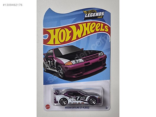 Hot Wheels 2022 Legends Tour Nissan Skyline GTR (R32) on