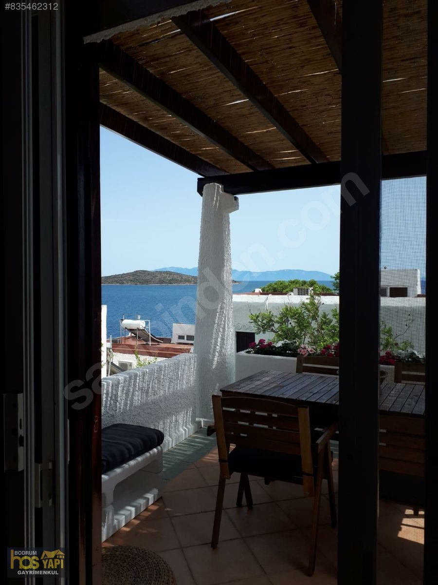 For Rent / Detached House / Bodrum Torba�da Sezonluk Havuzlu Denize