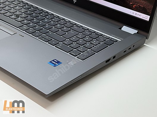 HP / HP ZBOOK FURY 17 Xeon W-11955M 32GB RAM 512GB SSD RTX A4000