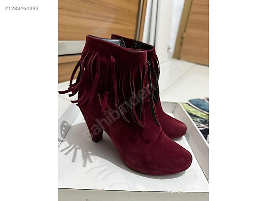 Used & Brand New Items / Clothing & Accessories / Women / Shoes / Boots