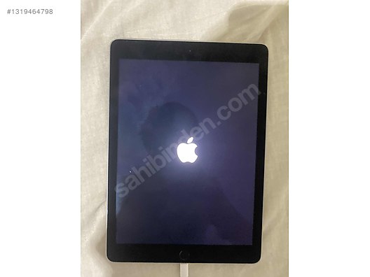Apple iPad 2 16 GB Tablet - 1319464798