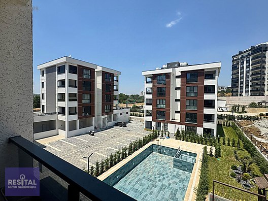 RS MUTLU KIZILCIKLI'DA SİTE İÇİNDE KİRALIK 2+1 DAİRE