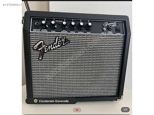 Squier Elektro Gitar