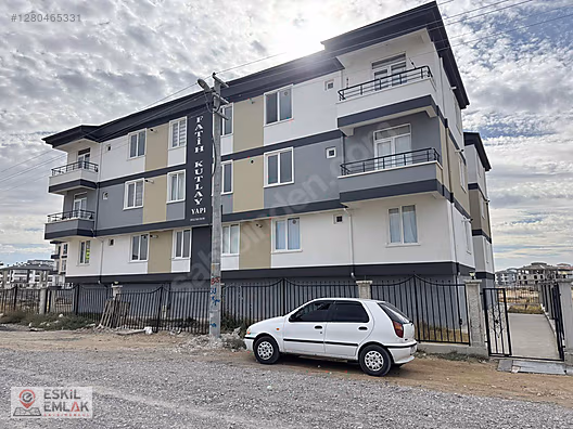 ESKİL EMLAK'TAN ÜNİVERSİTE BÖLGESİNDE EŞYALI KOMBİLİ 1+1 DAIRE #1280465331