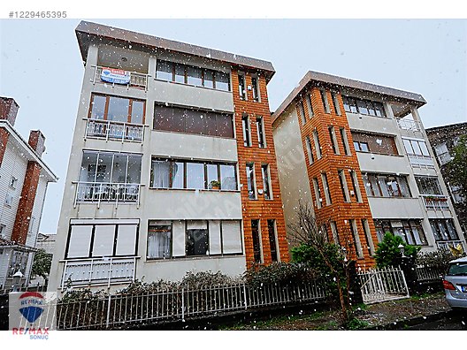 Bakırköy Yeşilköy' de ( İskanlı ) Satılık 3+1 Daire 220 m2