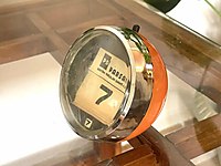 Popart renk antika masa takvimi turuncu 1970