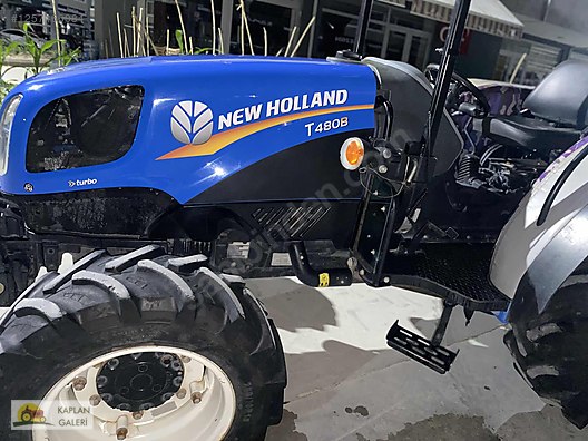 Machinery / Agricultural Machines / Tractors / New Holland / T4.80B