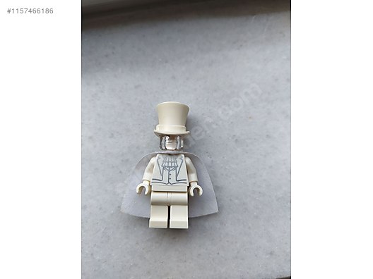 Gentleman deals ghost lego