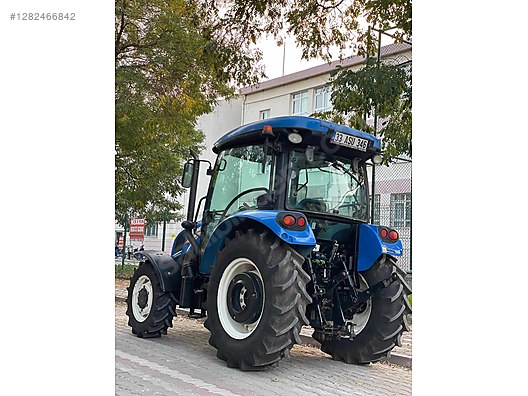 Machinery / Agricultural Machines / Tractors / New Holland / TT4.50