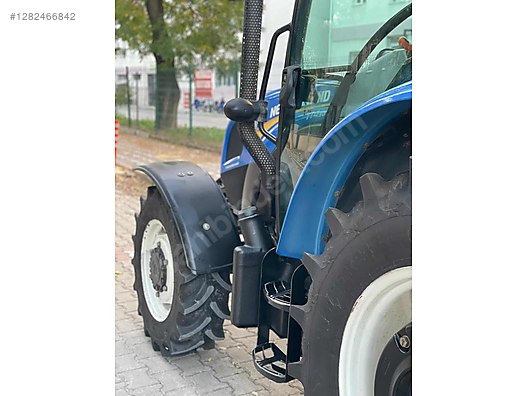 Machinery / Agricultural Machines / Tractors / New Holland / TT4.50