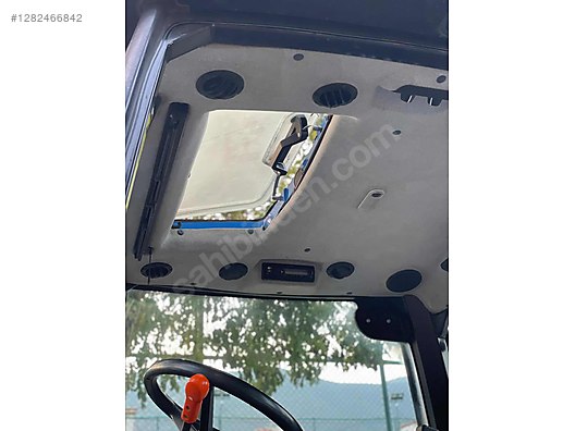 Machinery / Agricultural Machines / Tractors / New Holland / TT4.50