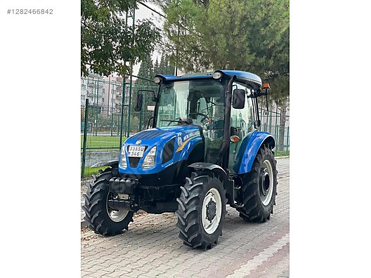 Machinery / Agricultural Machines / Tractors / New Holland / TT4.50