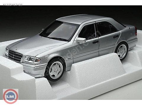 Mercedes Benz C Class ミニカー シルバー 1/18 Norev 1:18 Ölçek 1993