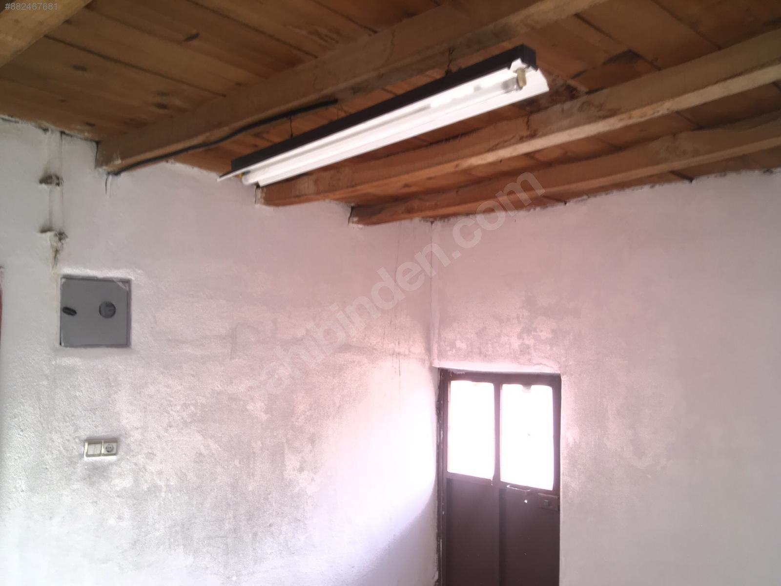 Emlak Ofisinden Satılık 3+1, 110 m² Müstakil Ev 82.000 TL�ye sahibinden