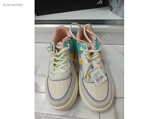 İkinci El ve Sıfır Alışveriş / Giyim & Aksesuar / Kadın / Ayakkabı / Spor