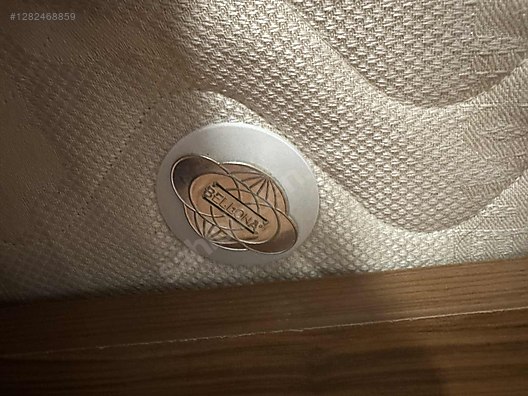 Used & Brand New Items / Home Decor / Furniture / Child & Teen Room / Bed & Mattress