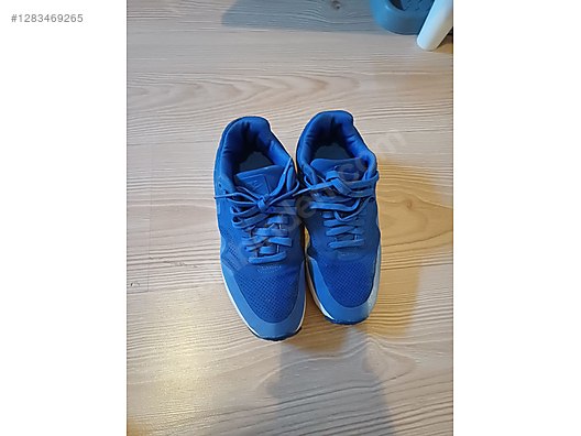 Used & Brand New Items / Clothing & Accessories / Women / Shoes / Sneakers