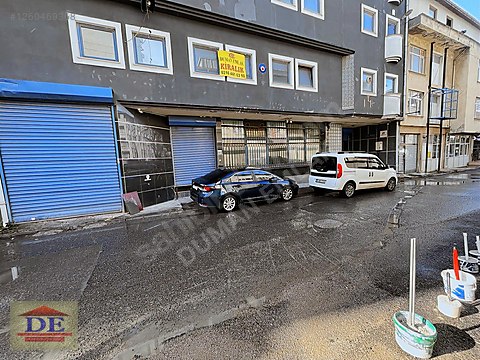 MERKEZİ KONUMDA DÜZ AYAK İŞ MERKEZİNİN GİRİŞİ DEPO...