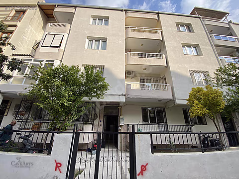 Buca Menderes Mahallesinde Kiralık 3+1 Daire ! #1285469692