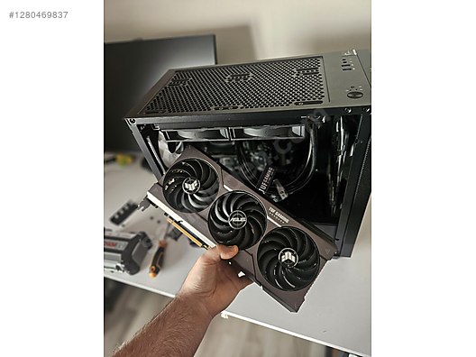 Used & Brand New Items / Computers / Desktops / Desktop Components / Graphics Cards