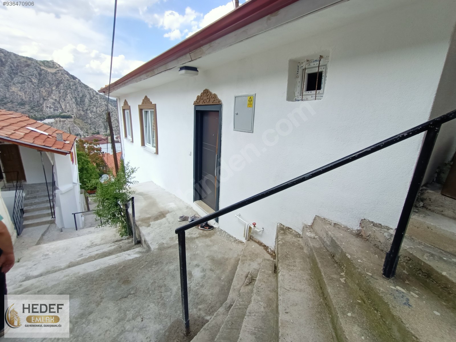 HEDEF�TEN FETHİYE MAH. ŞEHİR MANZARALI SATILIK MÜSTAKİL EV Satılık