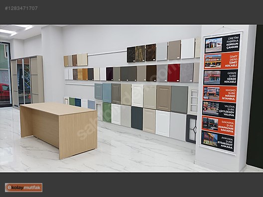 Used & Brand New Items / Home Decor / Furniture / Kitchen / Kitchen Cabinet