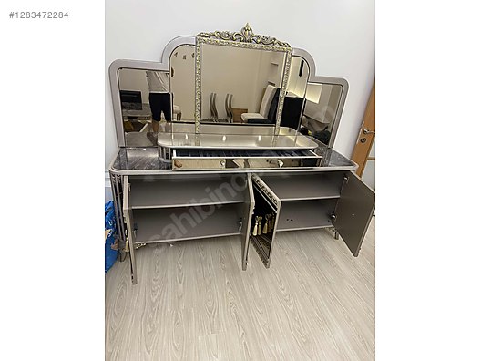 Used & Brand New Items / Home Decor / Furniture / Den & Living Room / Living Room Set