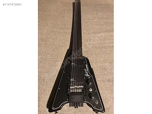 Steinberger fretless outlet bass