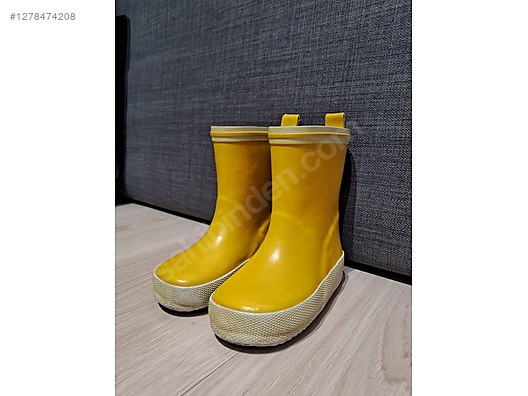 Used & Brand New Items / Mother & Baby / Baby Wear / Shoes & Bootees