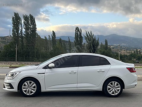 2021 MEGANE // 1.3 TCe // joy /// EDC ///
