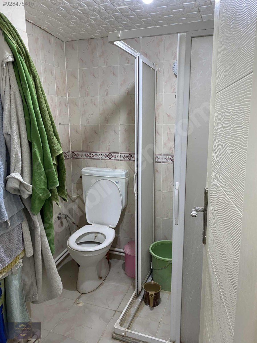 AKHİSAR RAGIPBEY MAH. ŞEHİR MERKEZİNDE SATILIK DOĞALGAZLI DAİRE