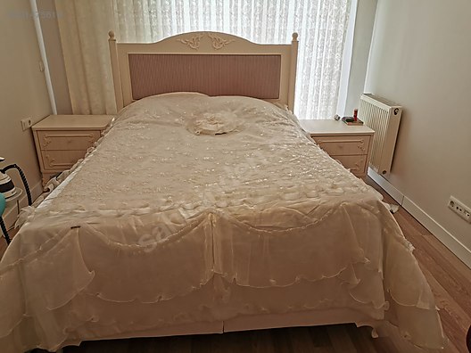 Fransız Dantelli Yatak Örtüsü