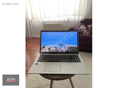 Lenovo / (TAKAS OLUR )i5 11.NESİL 8 RAM 256 SSD NOKTA HATASIZ
