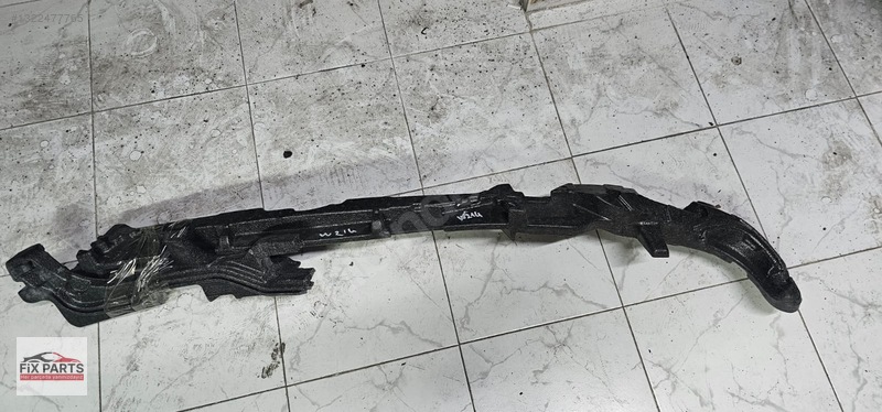 Mercedes E Tampon (Ön)